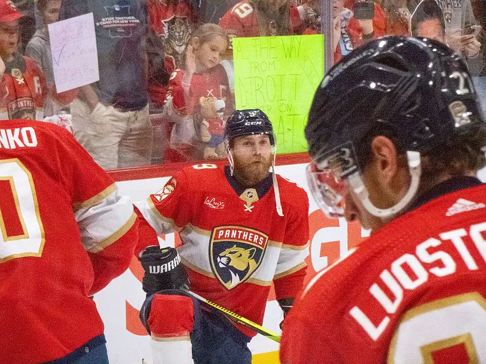 SamBennett2024Playoffs.jpg