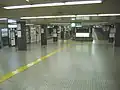 Shintetsu platform concourse