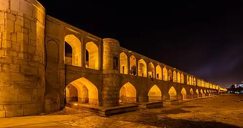 Si-o-se-pol at night.
