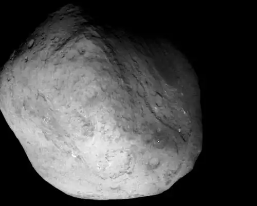 Tempel&nbsp;1 from the Stardust-NExT spacecraft during closest approach.