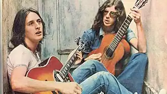 Sui Generis in 1972. From left to right: Nito Mestre and Charly García
