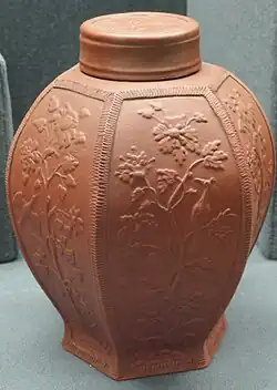 A red stoneware tea caddy from Meissen