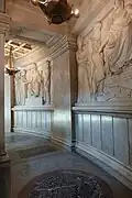 Circular gallery with Simart's reliefs