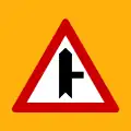 Κ-28δ Junction with a side-road from the right