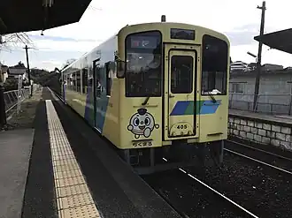 A Heisei Chikuhō train at Akaike Station