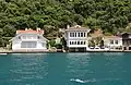 Yalı of Ali Mazhar Bey (left), Yalı of Ethem Pertev Bey (middle)